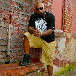 Demetric Brown - @edrobeenreal - Instagram