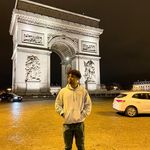 Demetrius Covington - @dekobtraveling - Instagram