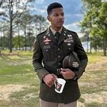 Demetrius Freeman - @free_sick_fitair - Instagram