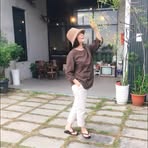 Demi Chang - Facebook