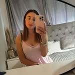 Demi Harrison - @demilee8020 - Instagram