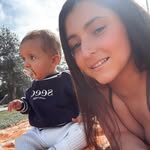 Demi Lloyd - @demilloyd05 - Instagram
