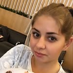 demi Morris - @pretty_demi10 - Instagram