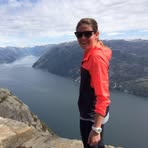 Demi Petersen - Facebook