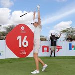 Dena Barrett - @denabarrett82 - Instagram