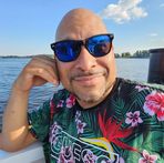 Denis Peck - Facebook