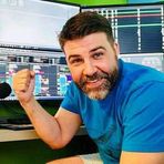 Dennis Roman - Facebook