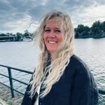Denise - @denisebooms - Instagram