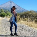 Denise Escamilla Cisneros - @denise_liescaci - Instagram