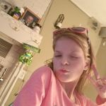 Denise Daniels - @denise.daniels.7587 - Instagram