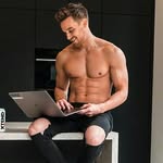 Denise diced hacker - @denisediced - Instagram