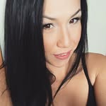 Denise Earl - @hopperellied - Instagram