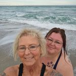 Denise Fowler - @denise7952 - Instagram