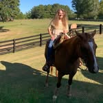 Denise Hecht - @knees3 - Instagram