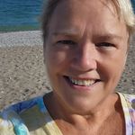 Denise Knott - @deelovesdragonflies - Instagram