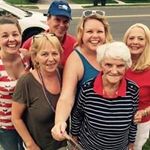 Denise Nowak - @neecie1551 - Instagram
