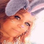 Denise Roberson Trickett - @trickettdeniselovescher - Instagram