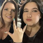 Denise Wallis - @fam_nothx - Instagram