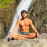Dennis Aborro - @dennisaborro - Instagram