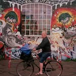 Dennis Andreas - @dennishuntsunicorns - Instagram