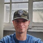 Adrian Peyton - @dennis.coder - Instagram