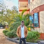 Dennis Bi Cruzz - Facebook