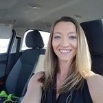 Holly Thomas - @hollynoyesdennis - Instagram