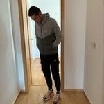 Dennis Scheel - @luvxr47 - Instagram