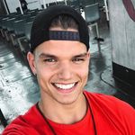 Dennis Shape - @dennis_shape - Instagram