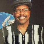 Dennis Shields - @dennis.shields.52 - Instagram