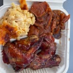 Deon Davis - @smackalicious_ribs.chicken - Instagram