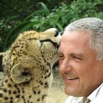 Deon Meyer - @theelephantprofessor - Instagram
