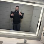 Brenden Derrick - Facebook