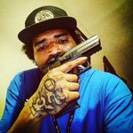 Derek Burris - @aint_dat_a_bytch - Instagram