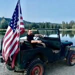 @derekburton - Instagram