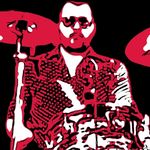 Derek Darby - @dances_with_worms - Instagram