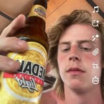 Derek Hills - @derek_hillz - Instagram