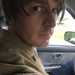 derek ivy - @golden.hours.flowers.powers - Instagram