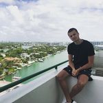 @derekjanssen_ - Instagram