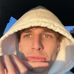 DK😼 - @derek.kruegerr - Instagram