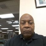 Derek Lamont - @derek.lamont.35110 - Instagram