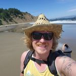 Derek McIntyre - @two.cats.and.a.van - Instagram