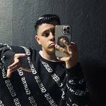 Derek Nava - @_lianvega_ - Instagram