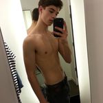 Derek Simons - @simons9010 - Instagram