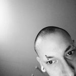 Derek Singer - @hollowbon3 - Instagram