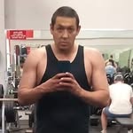Derek Strong - @king.love.aries - Instagram