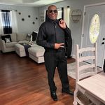 Derek Wells - @derekwells2893 - Instagram
