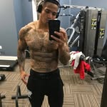 Derek_Wells - @derekkiser43 - Instagram