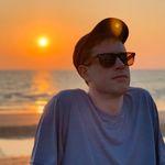Derek Wilhelm - @derek_wilhelm - Instagram
