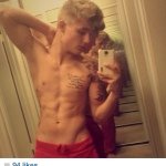 Derek 😏 - @derek_wolf_ - Instagram
